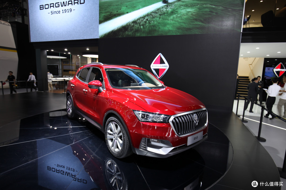 广州车展看热(che)闹(mo):日渐落寞的两厢车与大行其道的SUV