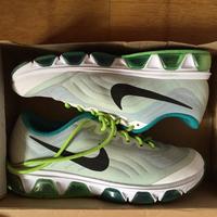 耐克 AIR MAX TAILWIND 8 女款跑鞋外观设计(鞋面|鞋垫|中底|鞋跟|外底)