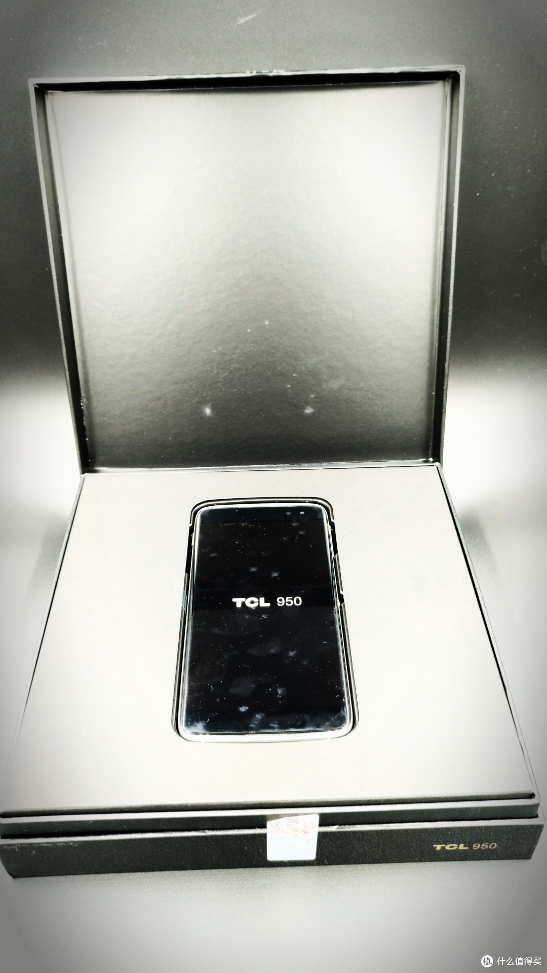 商务新选择,其实也是另一种风尚 — TCL 950 开箱