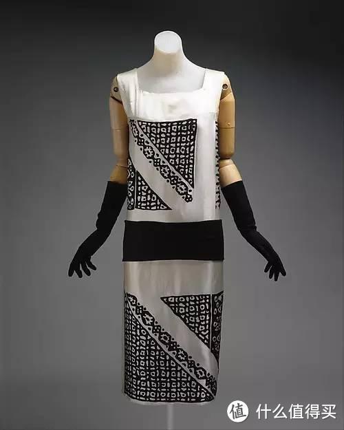 二十年代的Art Deco女装。