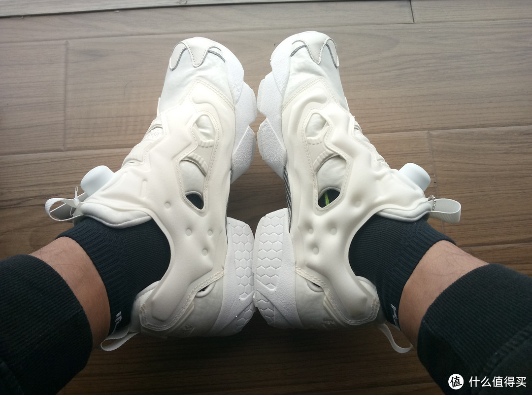 #原创新人#中年人第一双“奢侈品”— Reebok 锐步 PUMP FURY 复古跑鞋 开箱简评