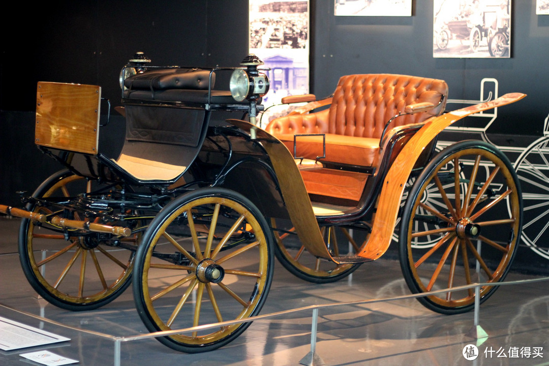 这古董车能开！可能是最拉风的汽车体验 - 上海汽车博物馆VIP一日游