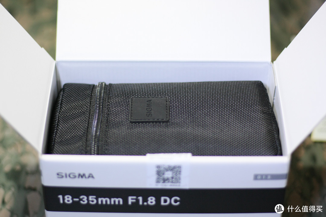 Sigma 适马 18-35 F1.8+凤凰 EXII UV+USB Dock 开箱