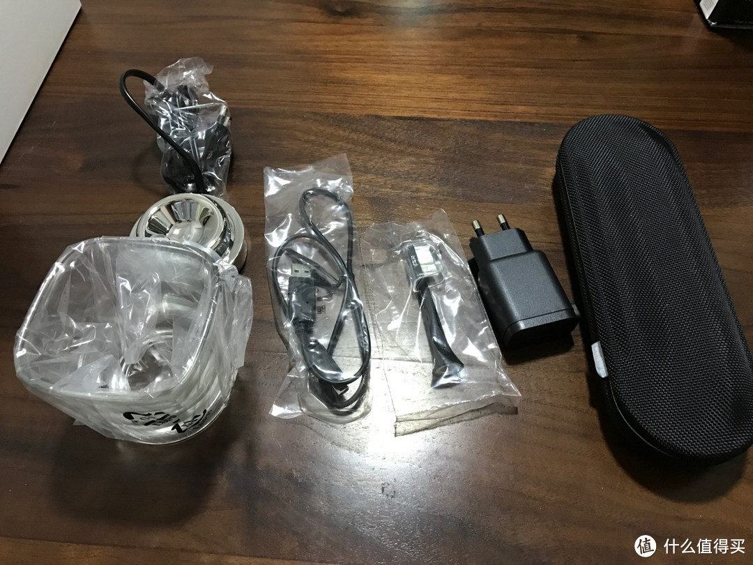 女王大人的圣诞礼物 Philips 飞利浦 HX9351/04 充电式声波电动牙刷