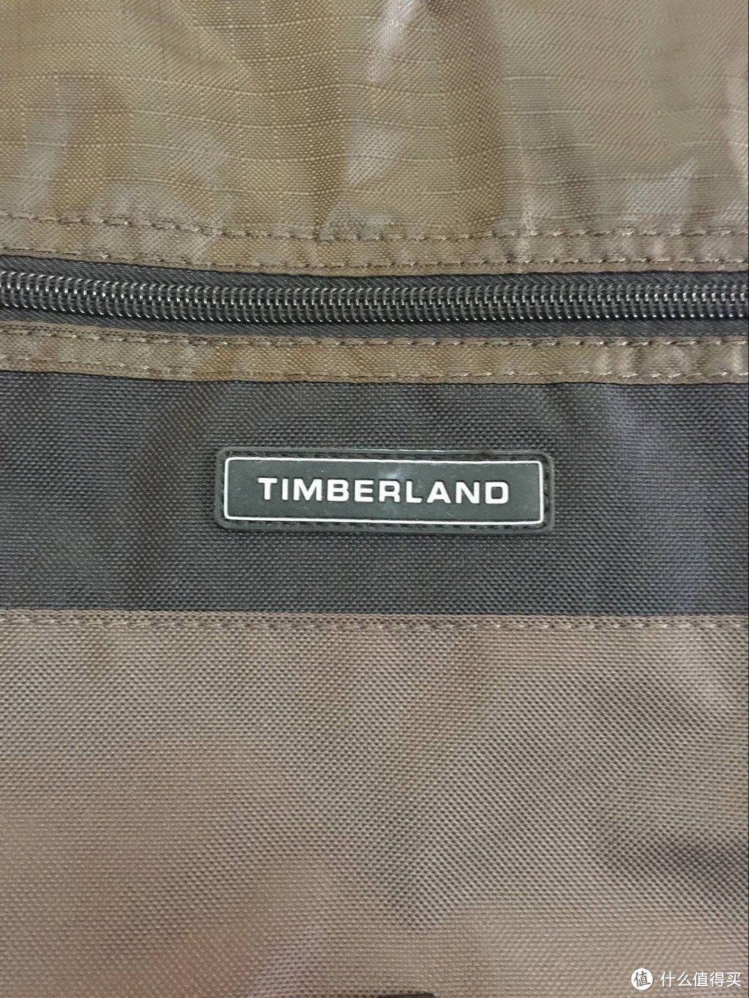 Shoebuy的第一个邮差包：Timberland 邮差包