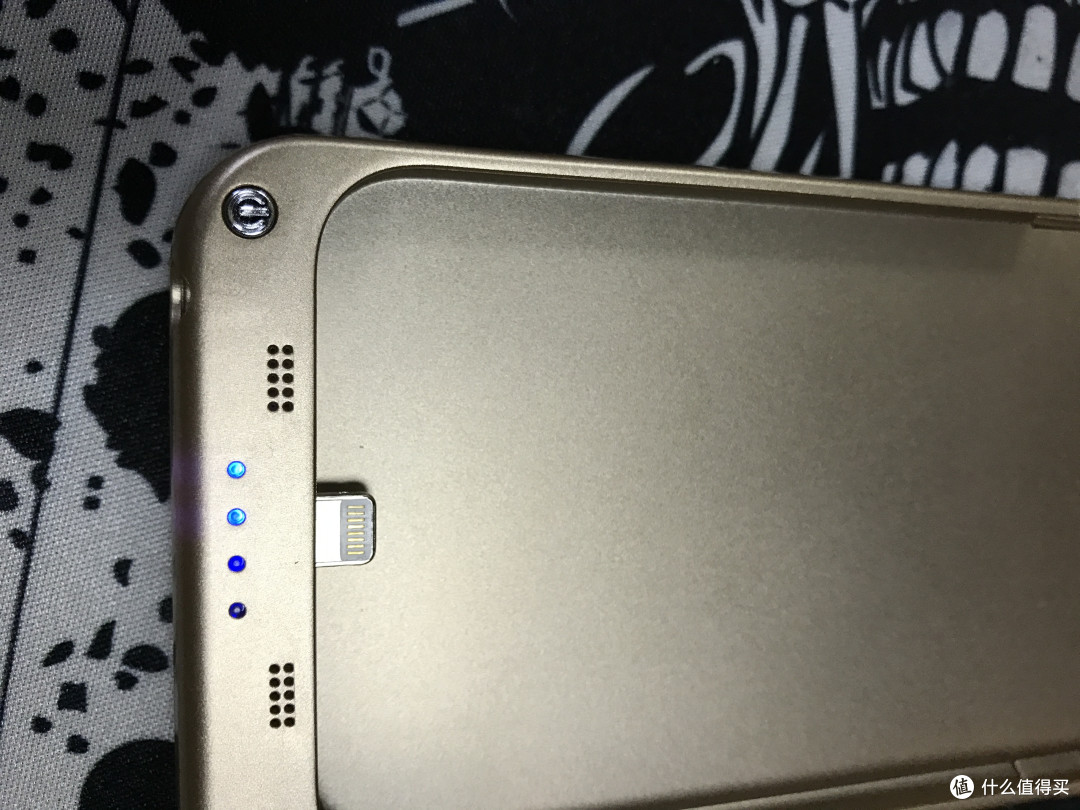 臣妾真的做不到啊！麦能科技iPhone背夹电池众测报告