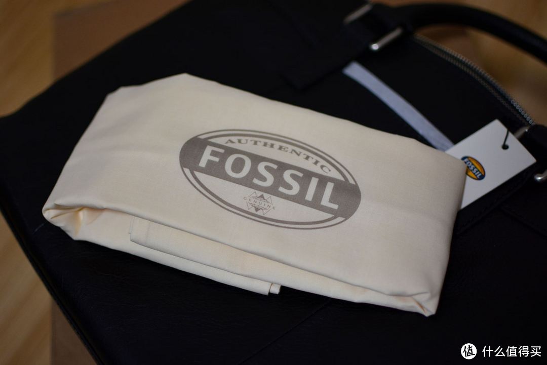 漂洋过海陪伴我的随身锦囊 — Fossil 化石 Mercer男士公文包