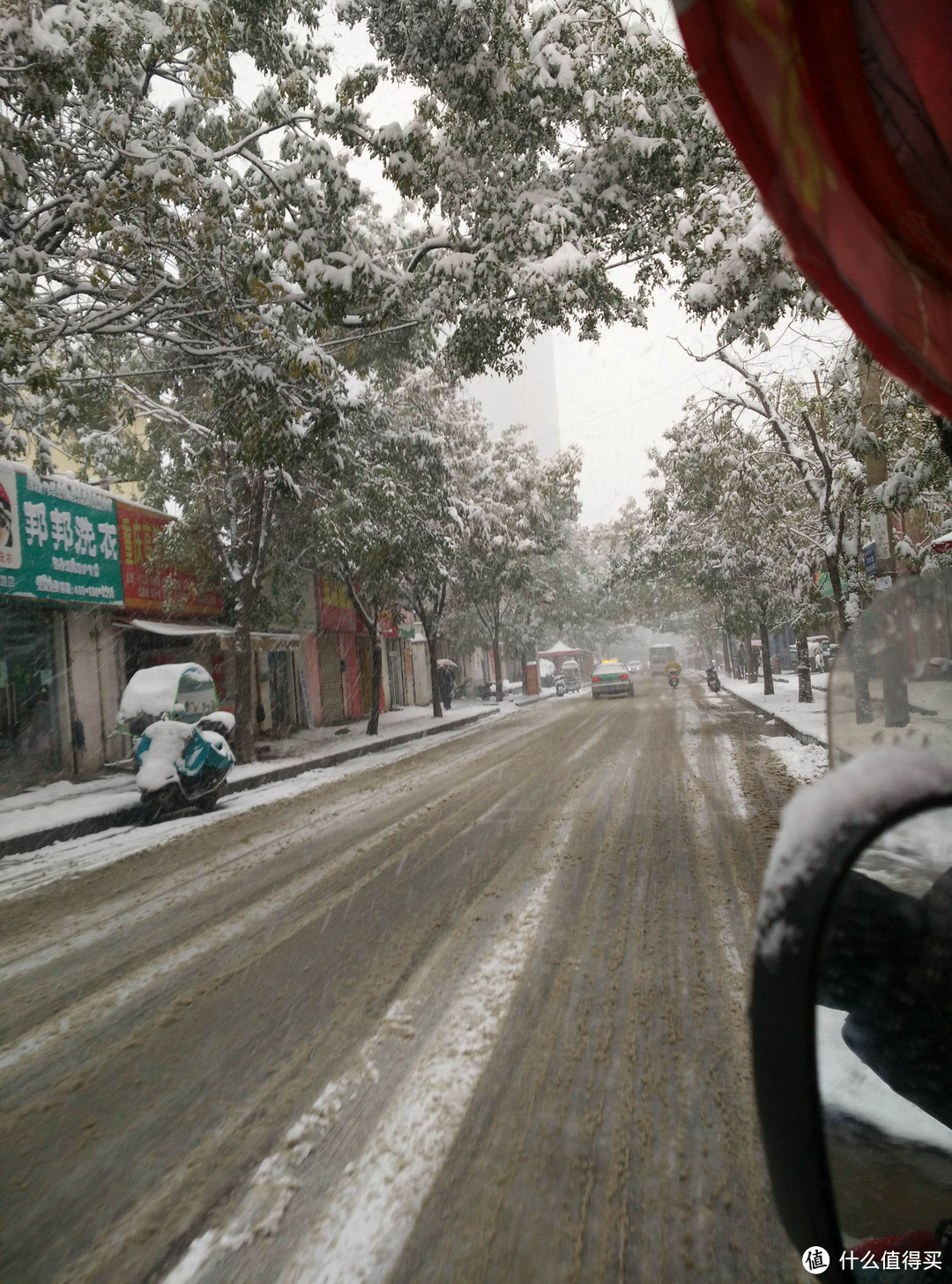 那童年的希望是一台时光机：下雪了，为熊孩子DIY粗糙雪橇车