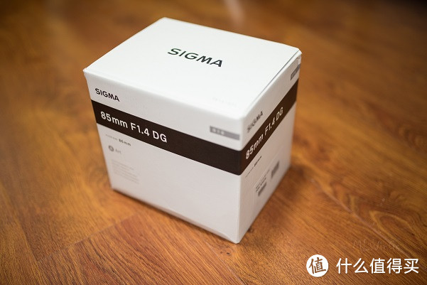 #本站首晒#原创新人# 全球缺货! SIGMA 适马 85mm F/1.4 DG HSM ART 单反镜头 晒单