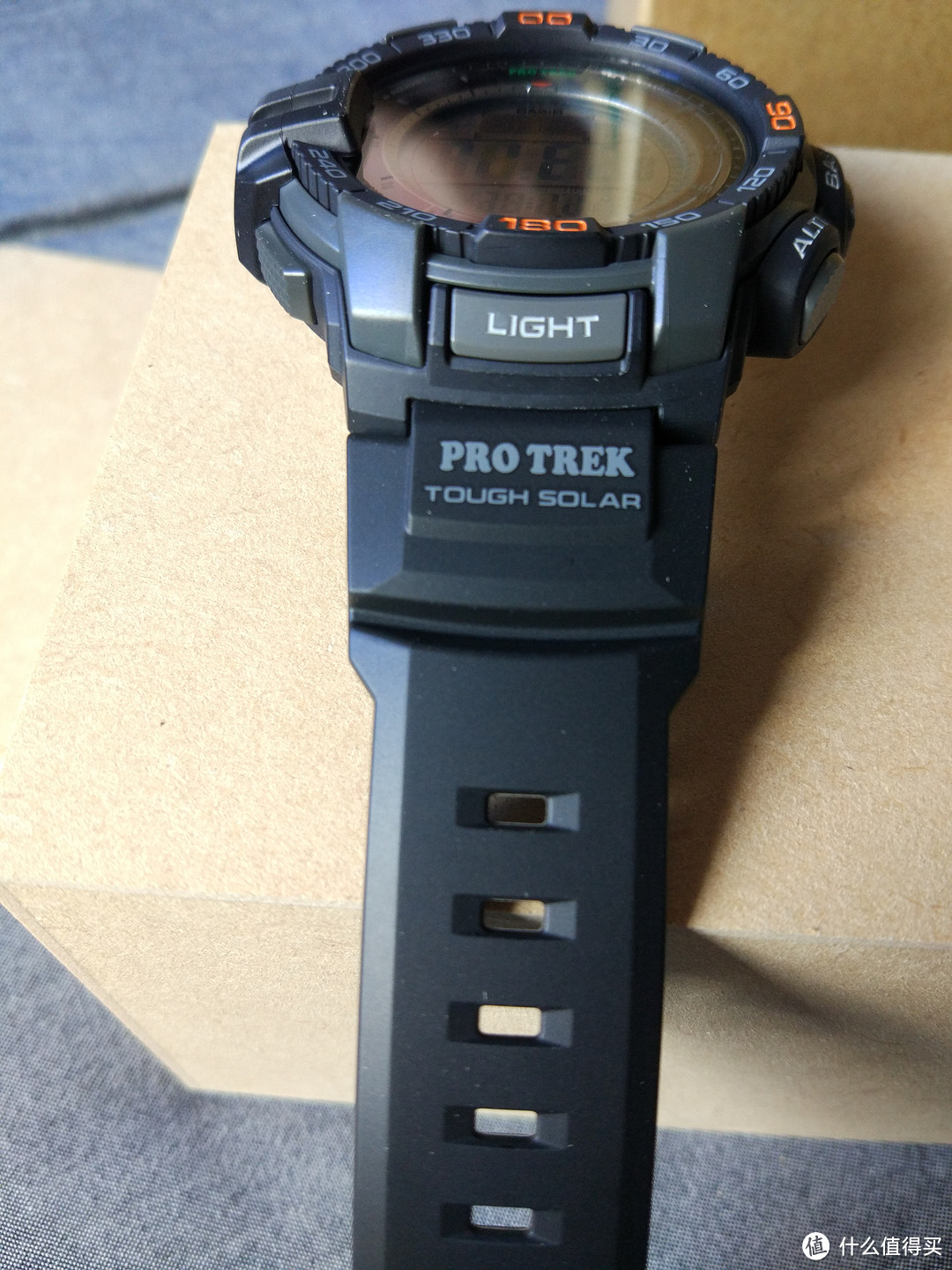 够用就好：CASIO 卡西欧 Men's PRG-270 Pro Trek 男款登山表