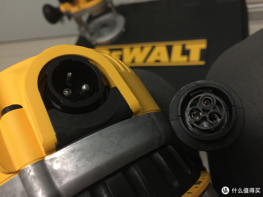 DEWALT 得伟 DW618B3 三底座套装 电木铣 试用评测