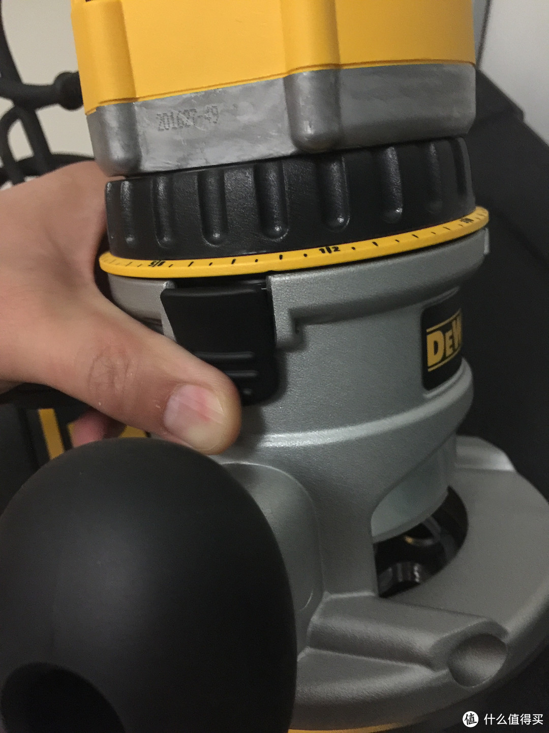 DEWALT 得伟 DW618B3 三底座套装 电木铣 试用评测