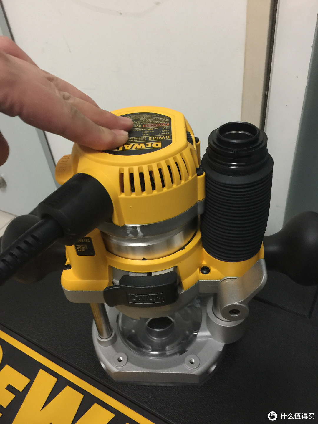 DEWALT 得伟 DW618B3 三底座套装 电木铣 试用评测