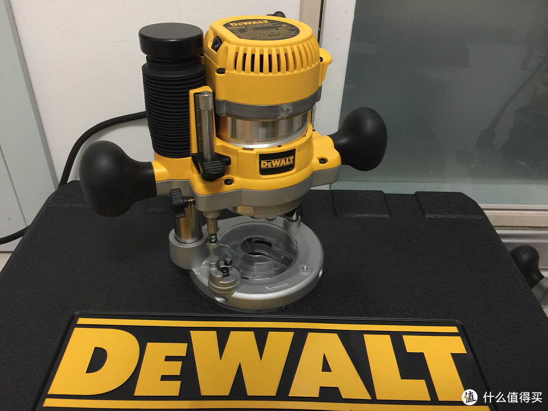 DEWALT 得伟 DW618B3 三底座套装 电木铣 试用评测