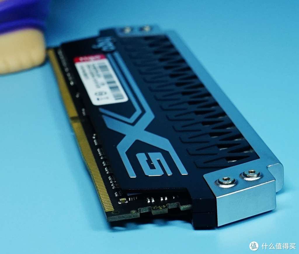 NVIDIA泰坦皮绿色信仰灯的好搭档：tigo 金泰克 天启X5 DDR4 3200内存套装开箱及超频小测