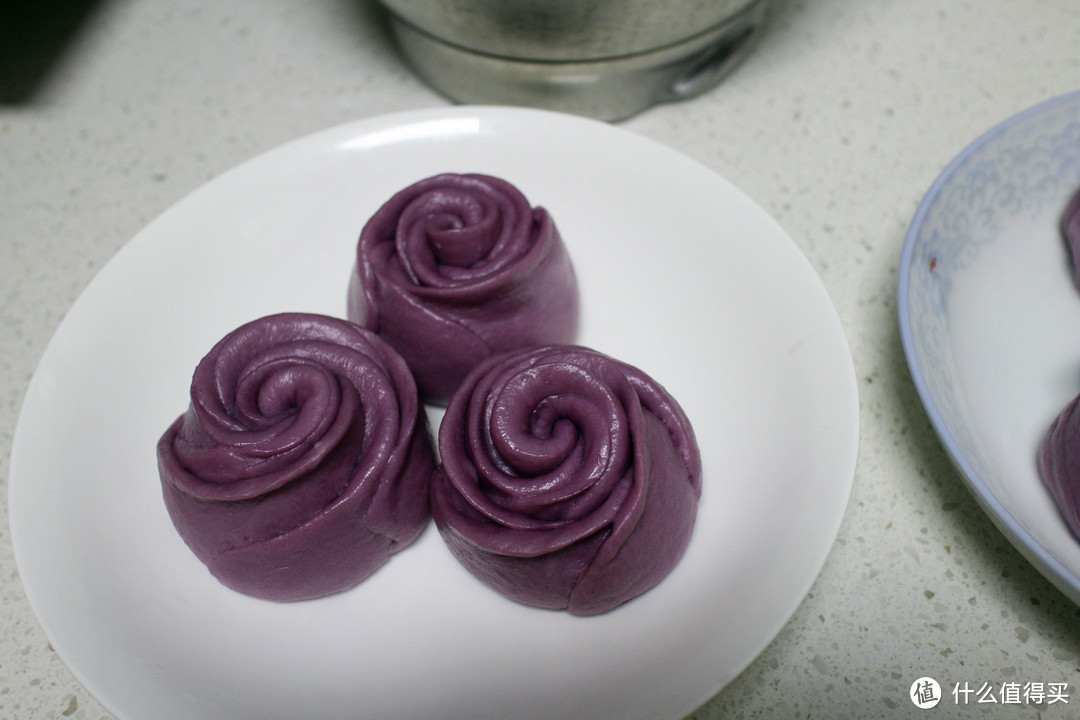 厨房里开出的玫瑰花——一个吃剩的紫薯引发的花样馒头卷