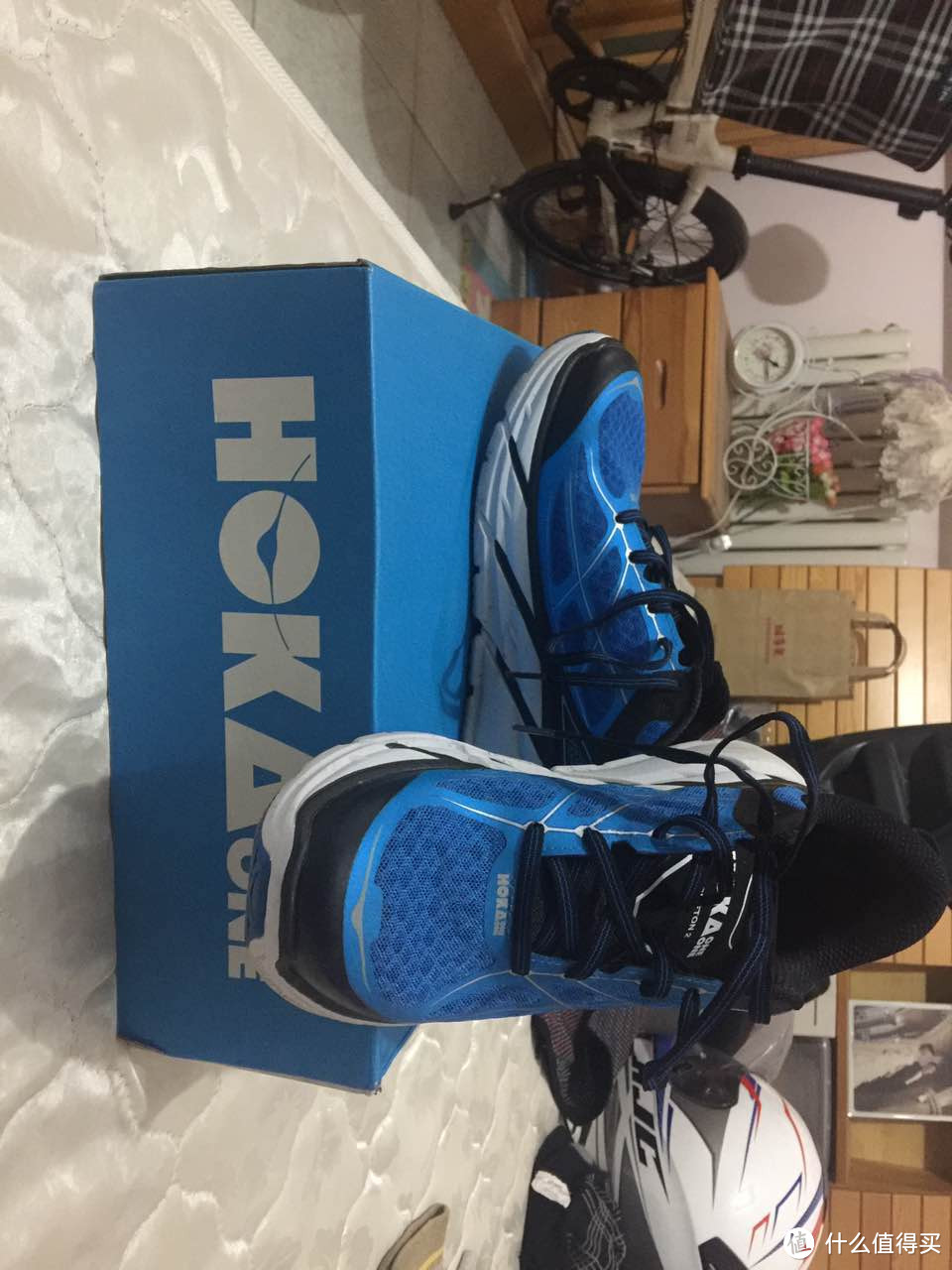 hoka one one clifton2