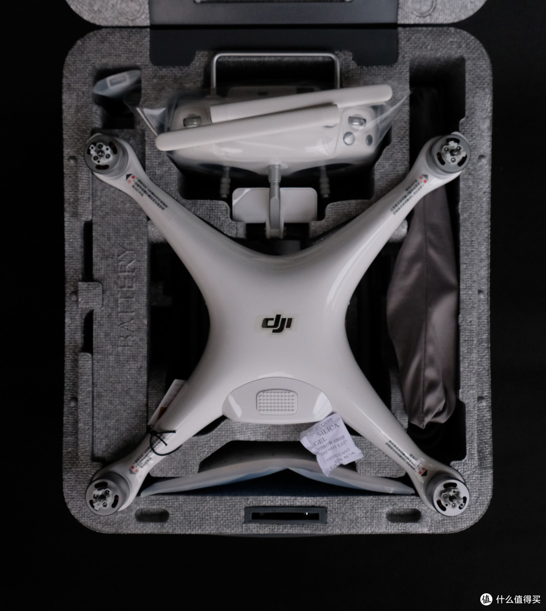 #本站首晒#大疆黑科技：DJI 大疆 精灵 PHANTOM 4 PRO 智能航拍无人机 开箱