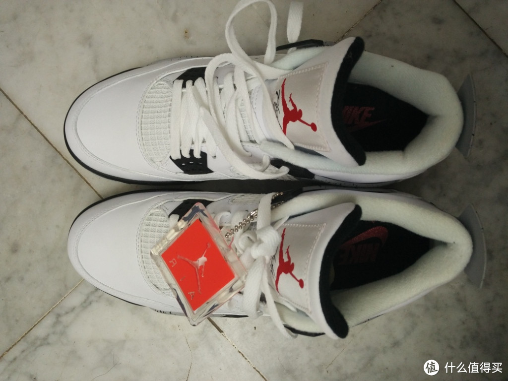 出街利器——Air Jordan IV Cement Ver. 男 篮球鞋