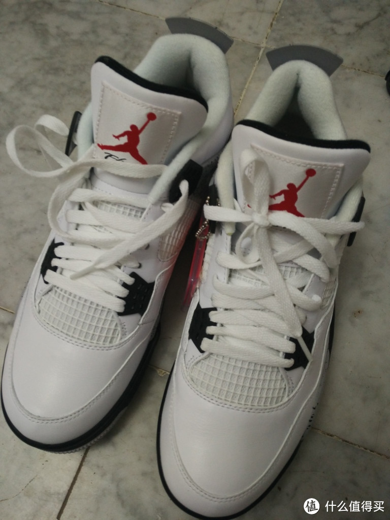 出街利器——Air Jordan IV Cement Ver. 男 篮球鞋