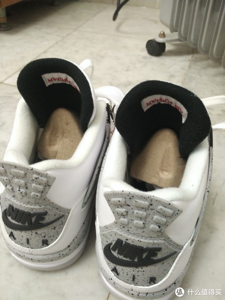 出街利器——Air Jordan IV Cement Ver. 男 篮球鞋