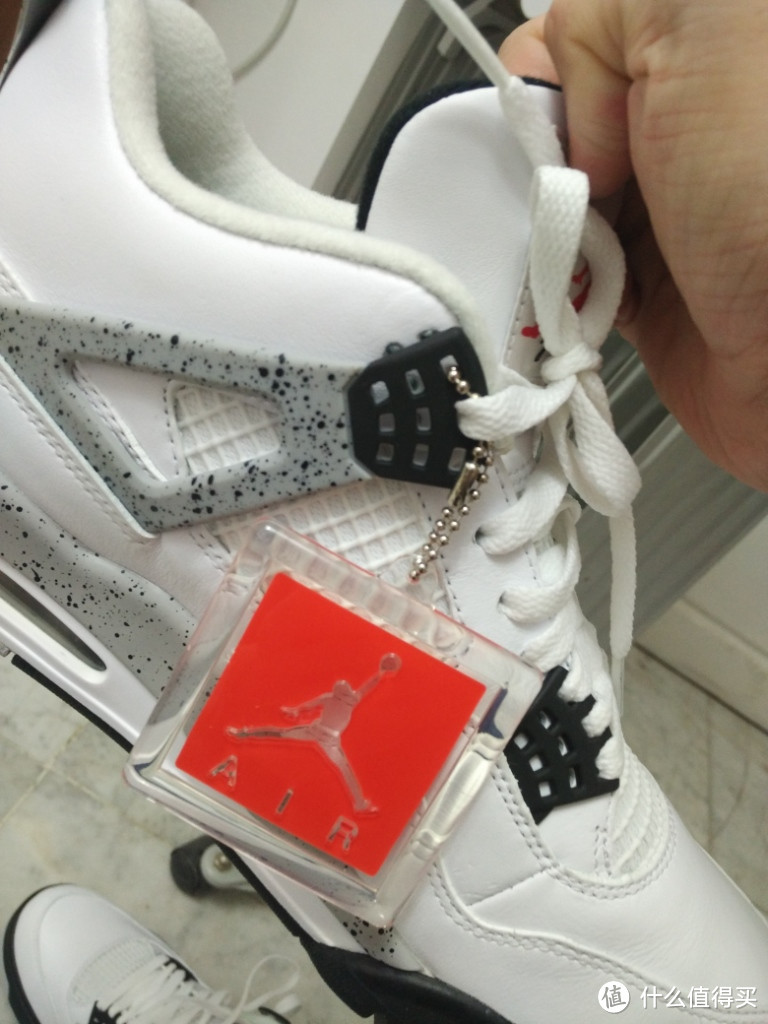 出街利器——Air Jordan IV Cement Ver. 男 篮球鞋