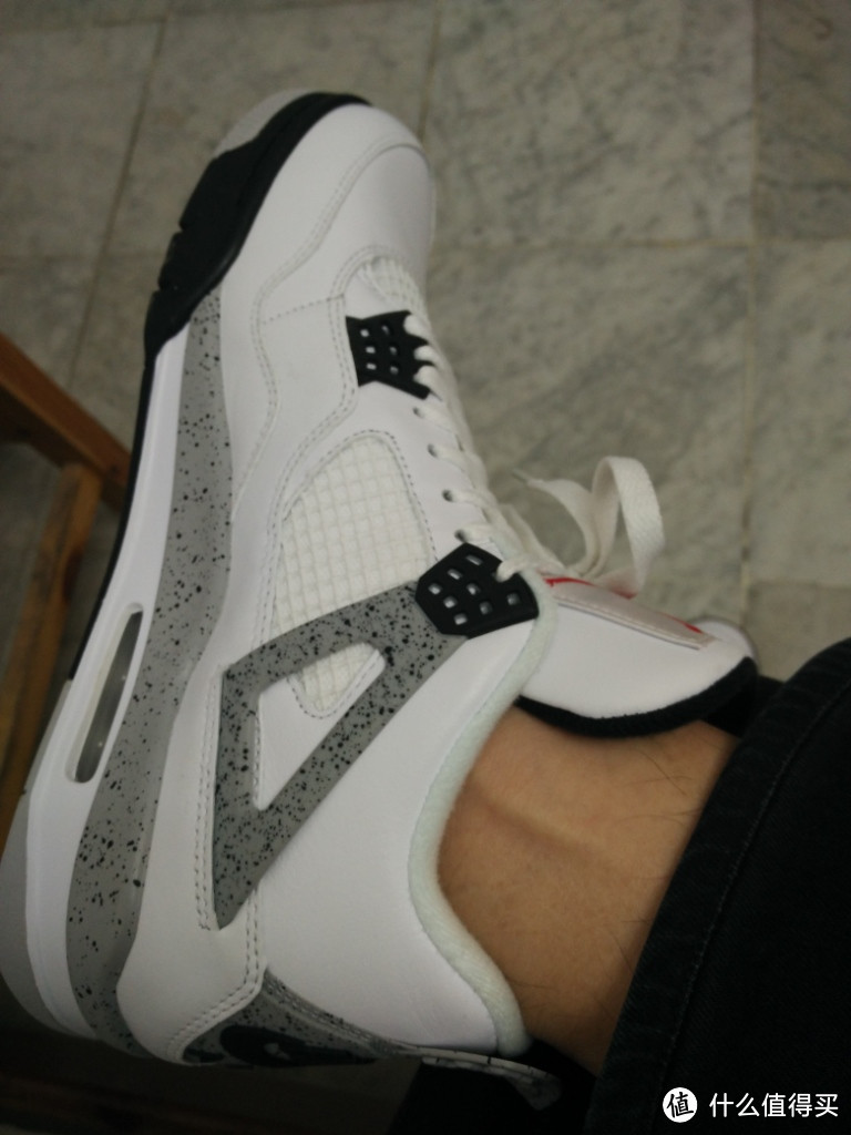 出街利器——Air Jordan IV Cement Ver. 男 篮球鞋