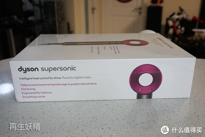 送老婆的礼物：dyson 戴森 HD01 吹风机 开箱、试用、体验