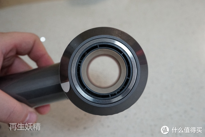 送老婆的礼物：dyson 戴森 HD01 吹风机 开箱、试用、体验