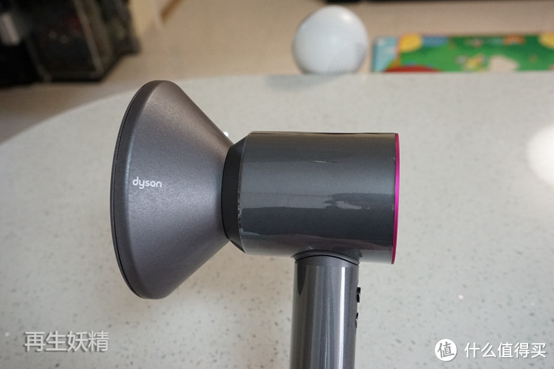 送老婆的礼物：dyson 戴森 HD01 吹风机 开箱、试用、体验