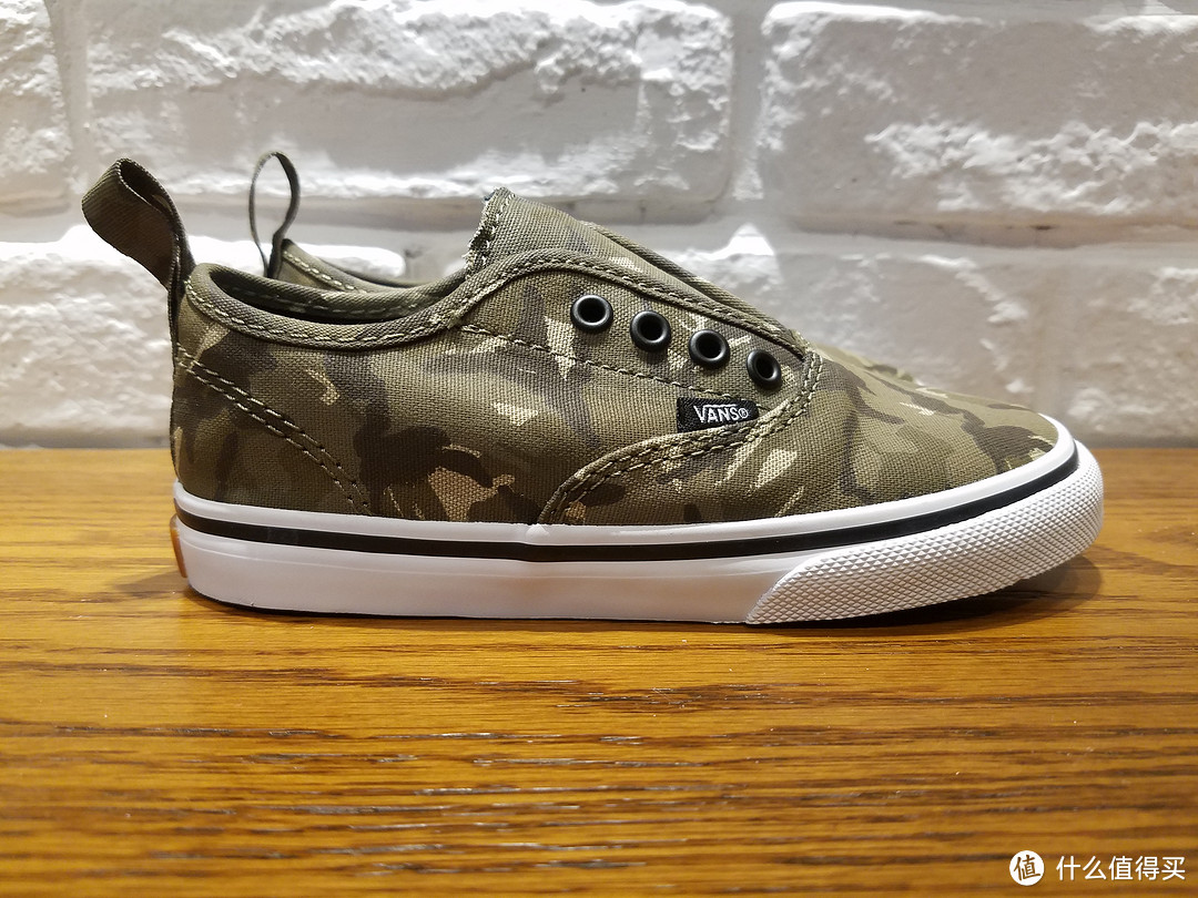 2016剁手节简单晒物之鞋类篇：VANS 范斯 sk8-mid seissue v & authentic v 童鞋