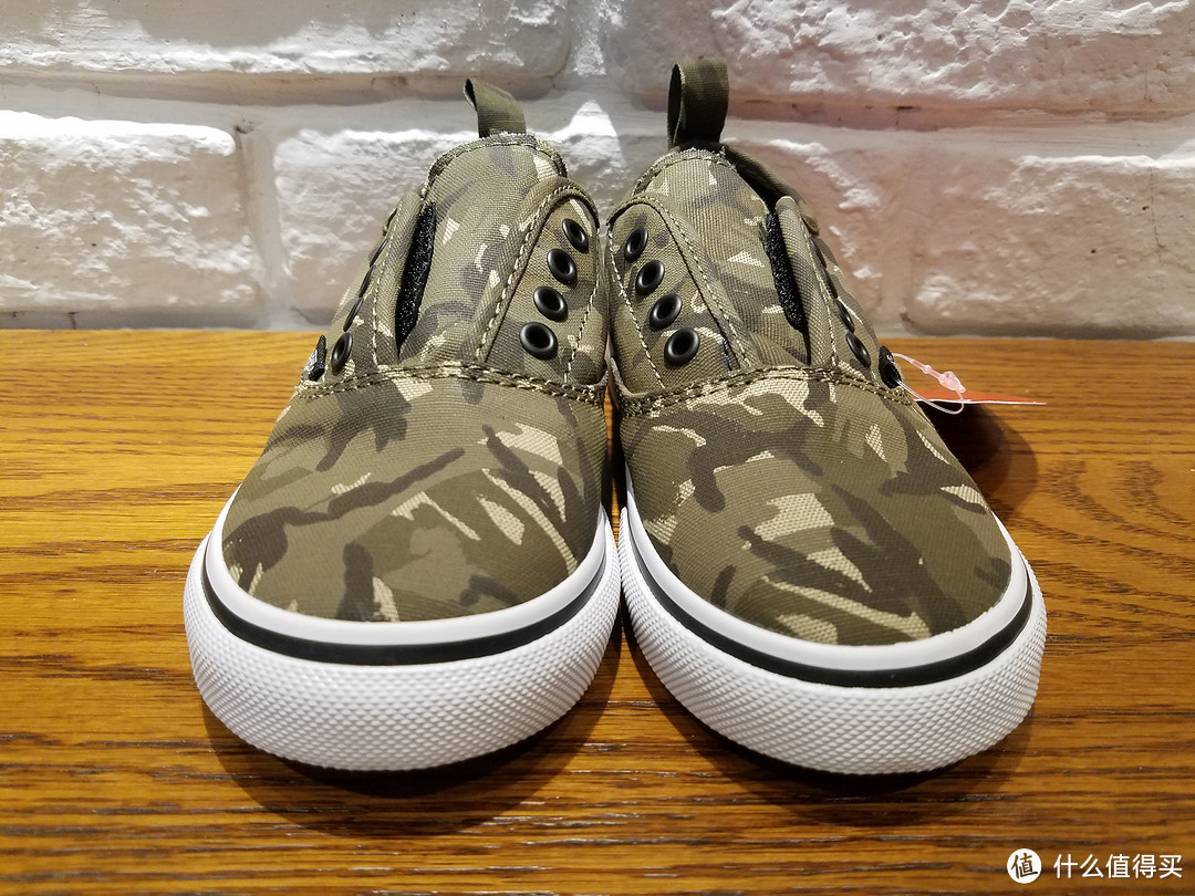 2016剁手节简单晒物之鞋类篇：VANS 范斯 sk8-mid seissue v & authentic v 童鞋