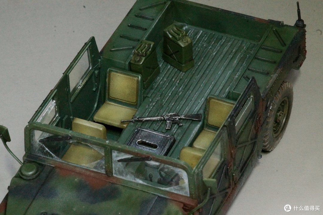 延续十七年前的梦：爱德美 1/35悍马 M1025模型