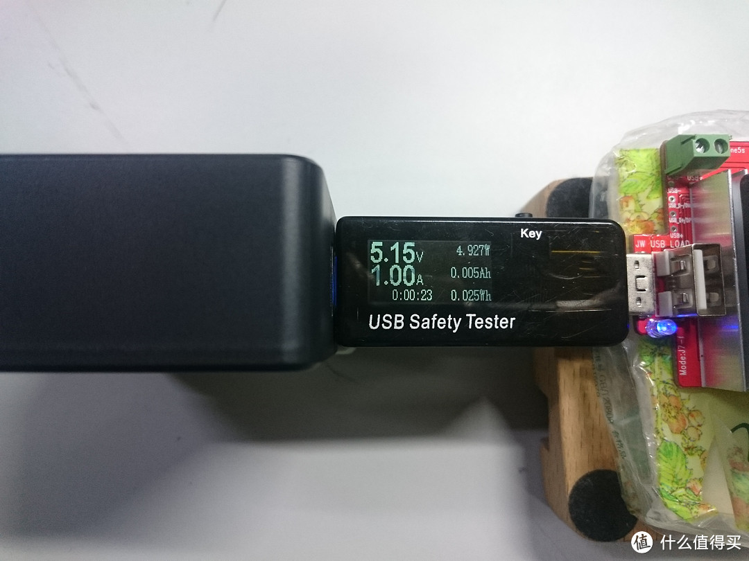 精巧强劲小方块——CHOETECH 迪奥科 双2.4A USB充电器