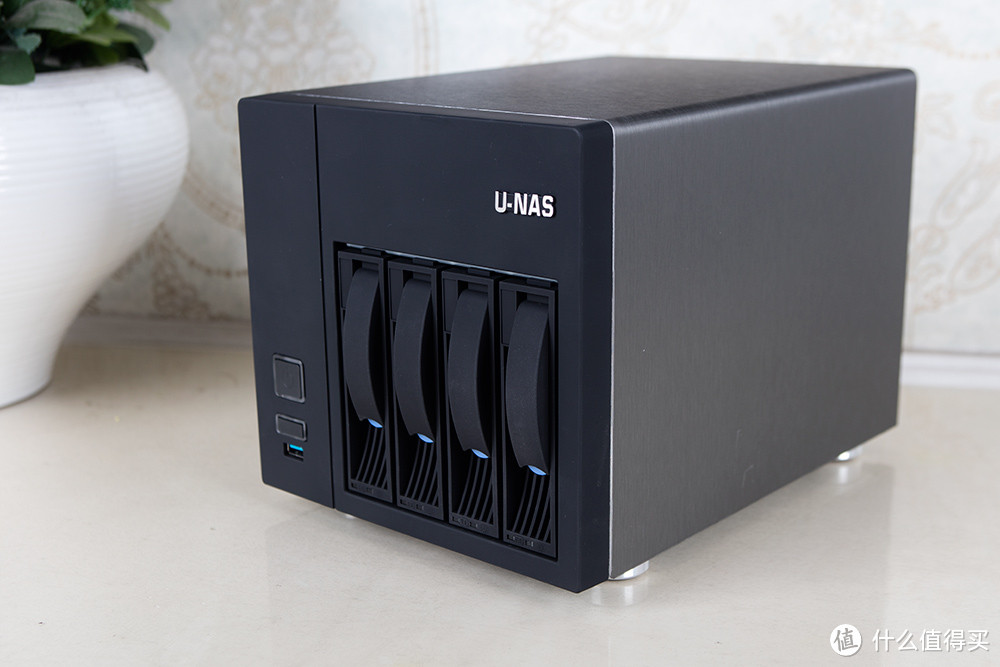 教程：万由 U-NAS 刷黑群6.0实现迅雷远程满速下载