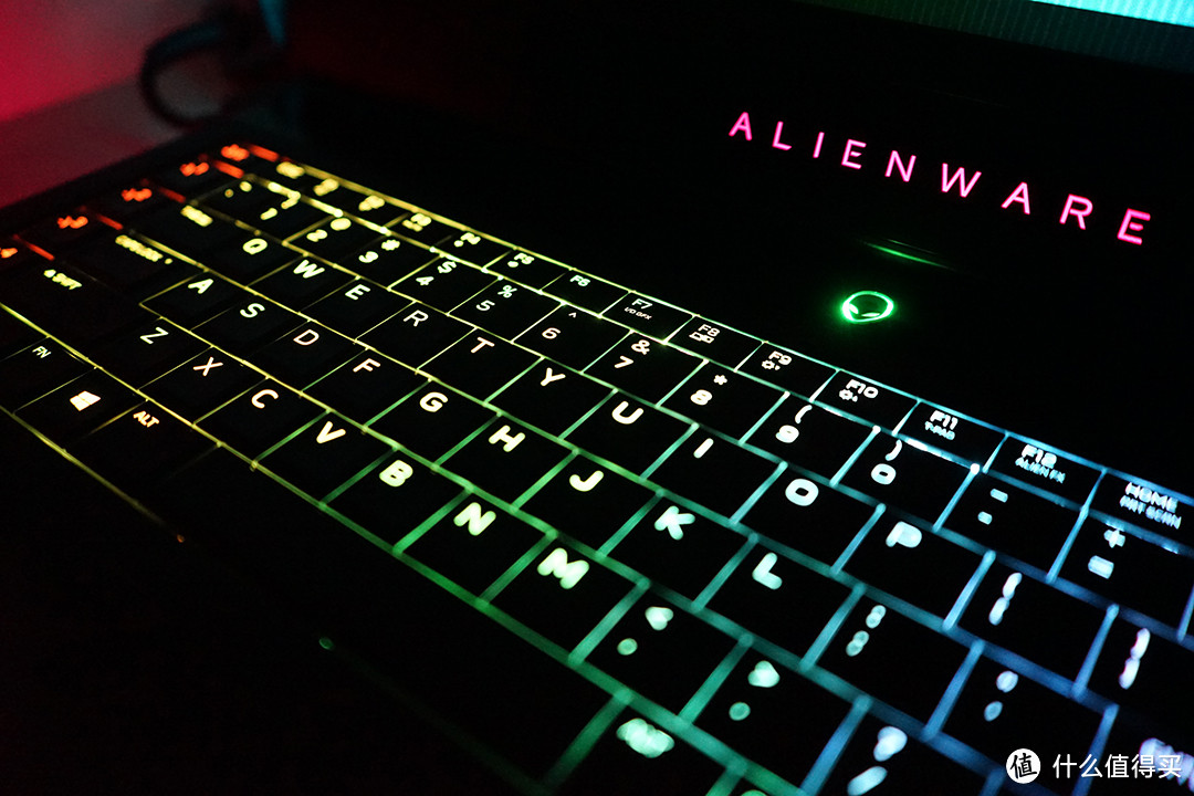 买灯送电脑——ALIENWARE 外星人 ALW17C-R1748  游戏笔记本电脑 开箱