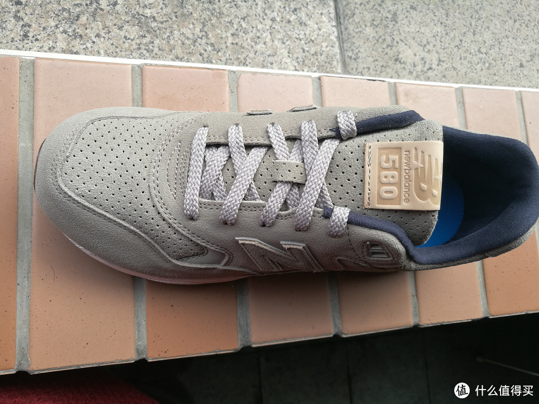 New Balance 580 休闲运动鞋