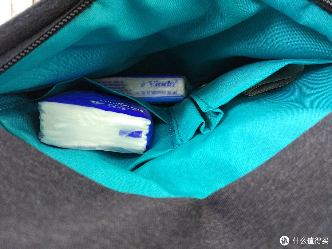 行而有型:MI 小米 都市极简系列 双肩包 使用小结