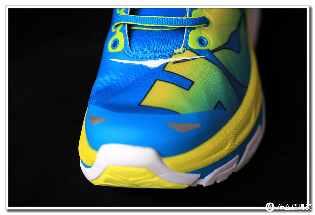 擦肩而过的HOKA one one Valor