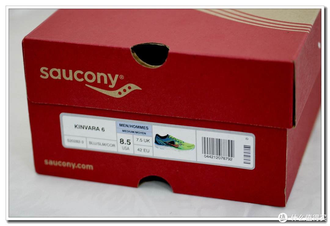 擦肩又过的 Saucony 圣康尼 Kinvara6 运动鞋