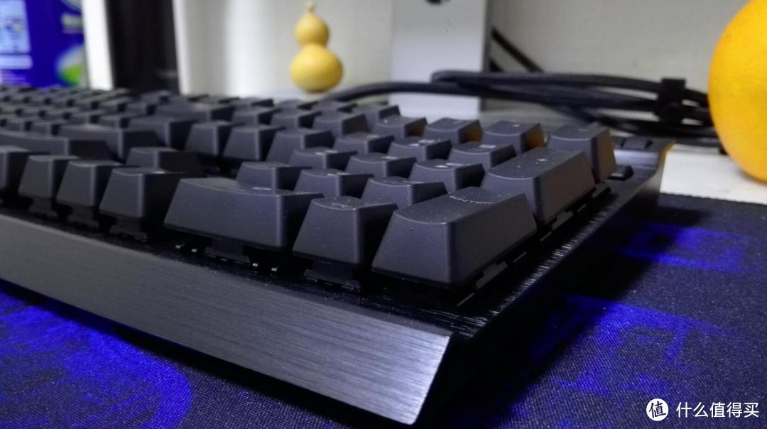 性价比平平的贼船—简评Corsair  海盗船 K70LUX 红轴机械键盘