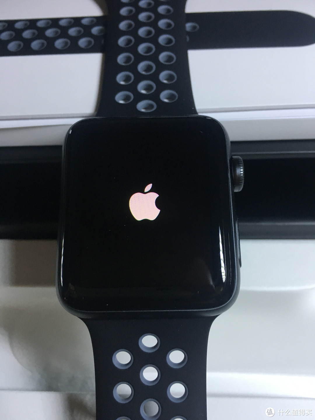 Apple 苹果 Watch Nike+ 42mm 开箱晒物&一周日常使用感受