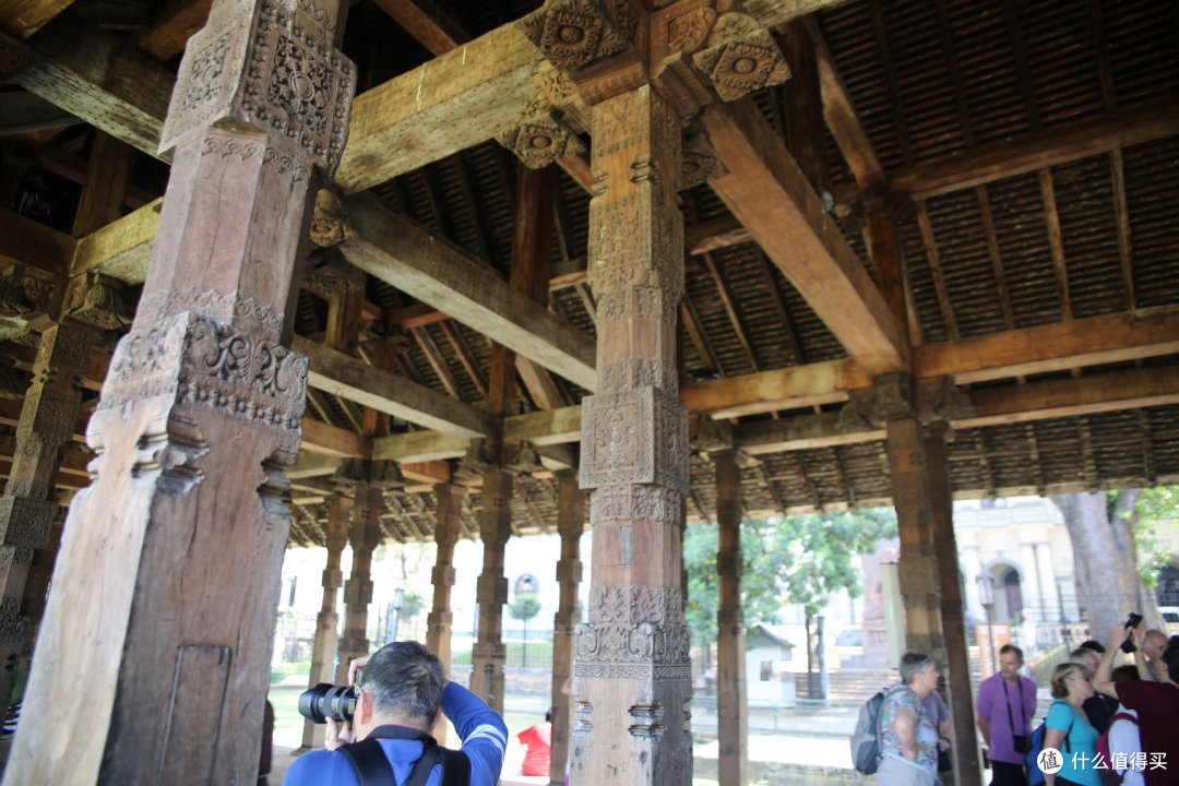佛牙寺和皇家植物园