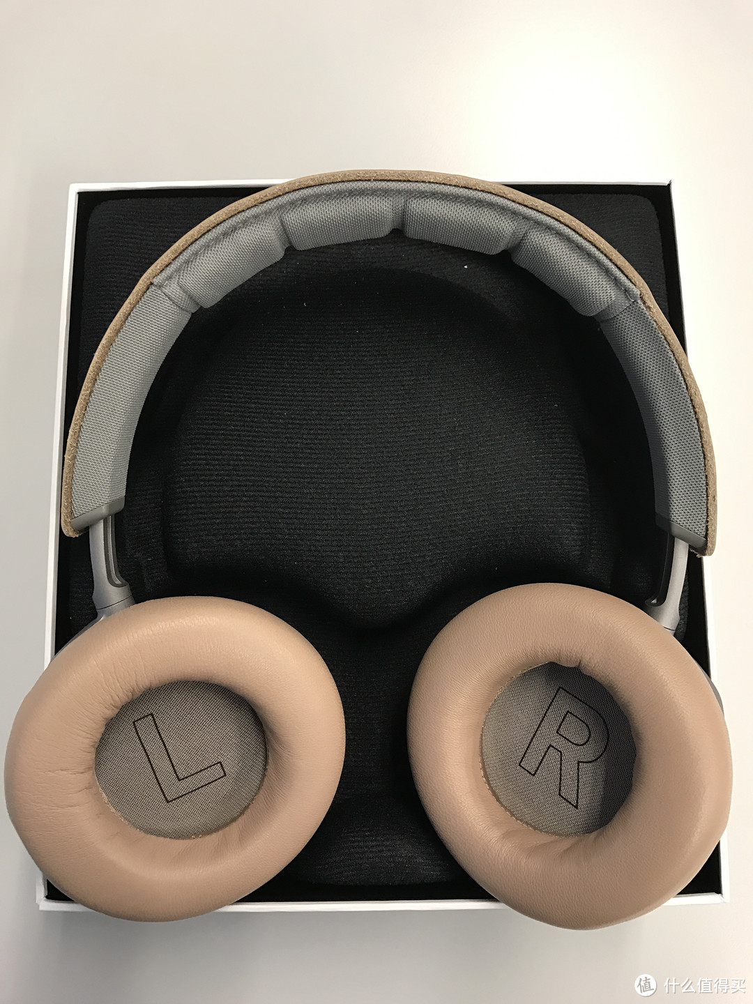 写作懒癌九级的Bang & Olufsen Beoplay H9 主动降噪蓝牙耳机 开箱体验