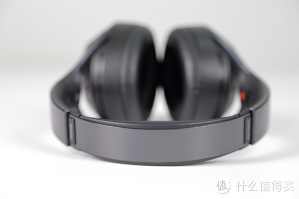 降噪蓝牙耳机哪家强？BOSE QC35 | B&O H8 | SONY 1000X