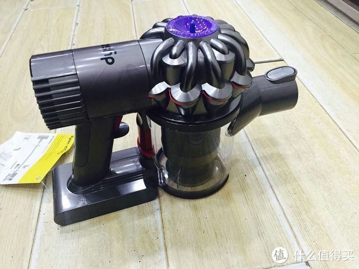 姗姗来迟的十吸头 dyson 戴森 V6 Fluffy 吸尘器