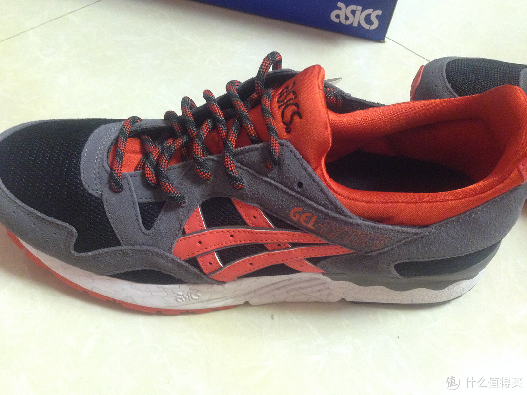 给老公买的鞋子：Asics 亚瑟士 GEL-Lyte V H515L 男款复古跑鞋