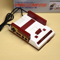 任天堂 NES Classic Edition 官方复刻版红白机细节展示(按键|接口|手柄线)