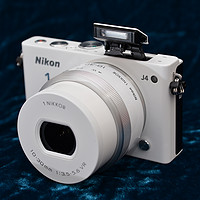 尼康 1 J4 微单相机使用效果(体积|功能|操作)