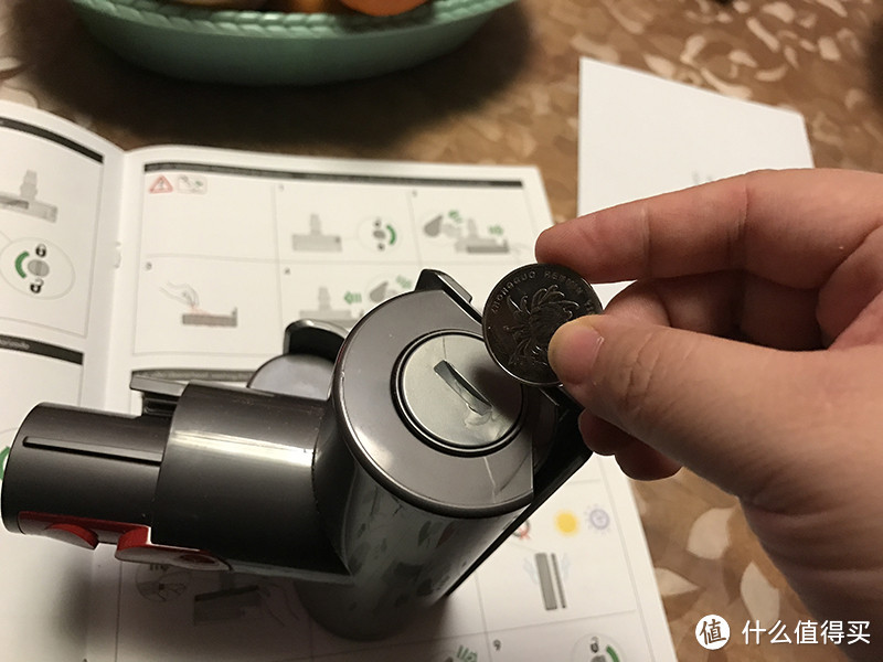 黑五入手 dyson 戴森 V8 无线手持吸尘器